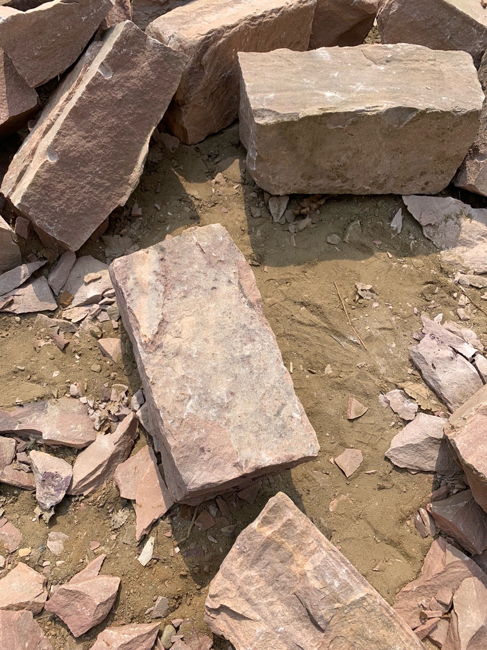 毛石贴面景观挡土墙砌墙石块石批发景观挡土墙砌墙石块石