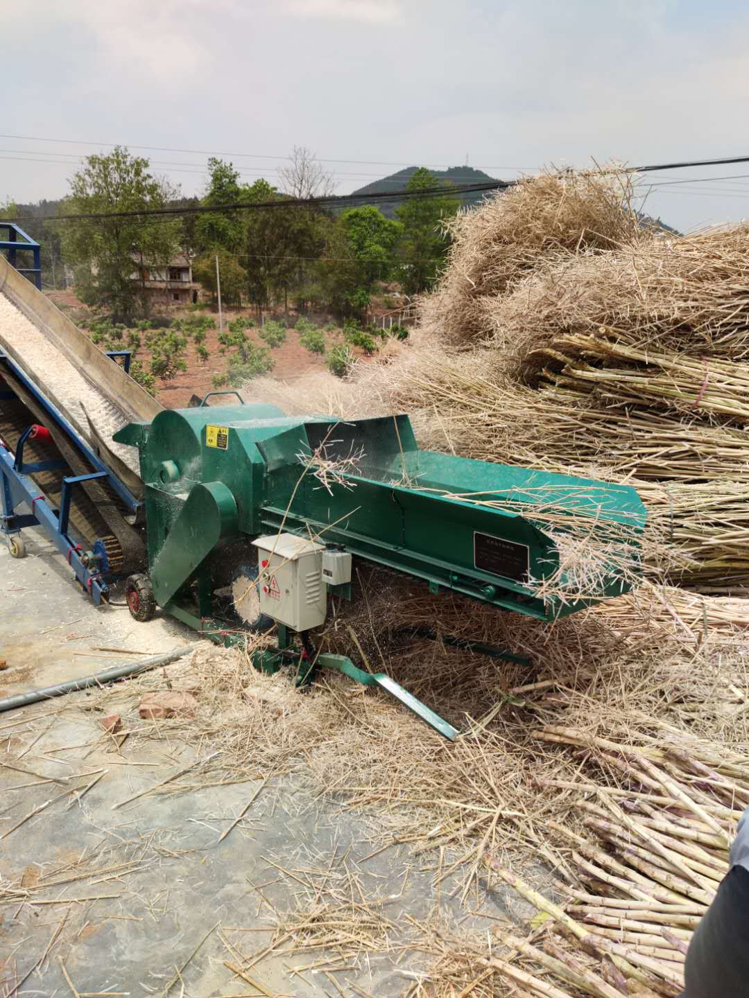 自动式铡草机 大型柴油铡草机厂家 配打捆包膜机