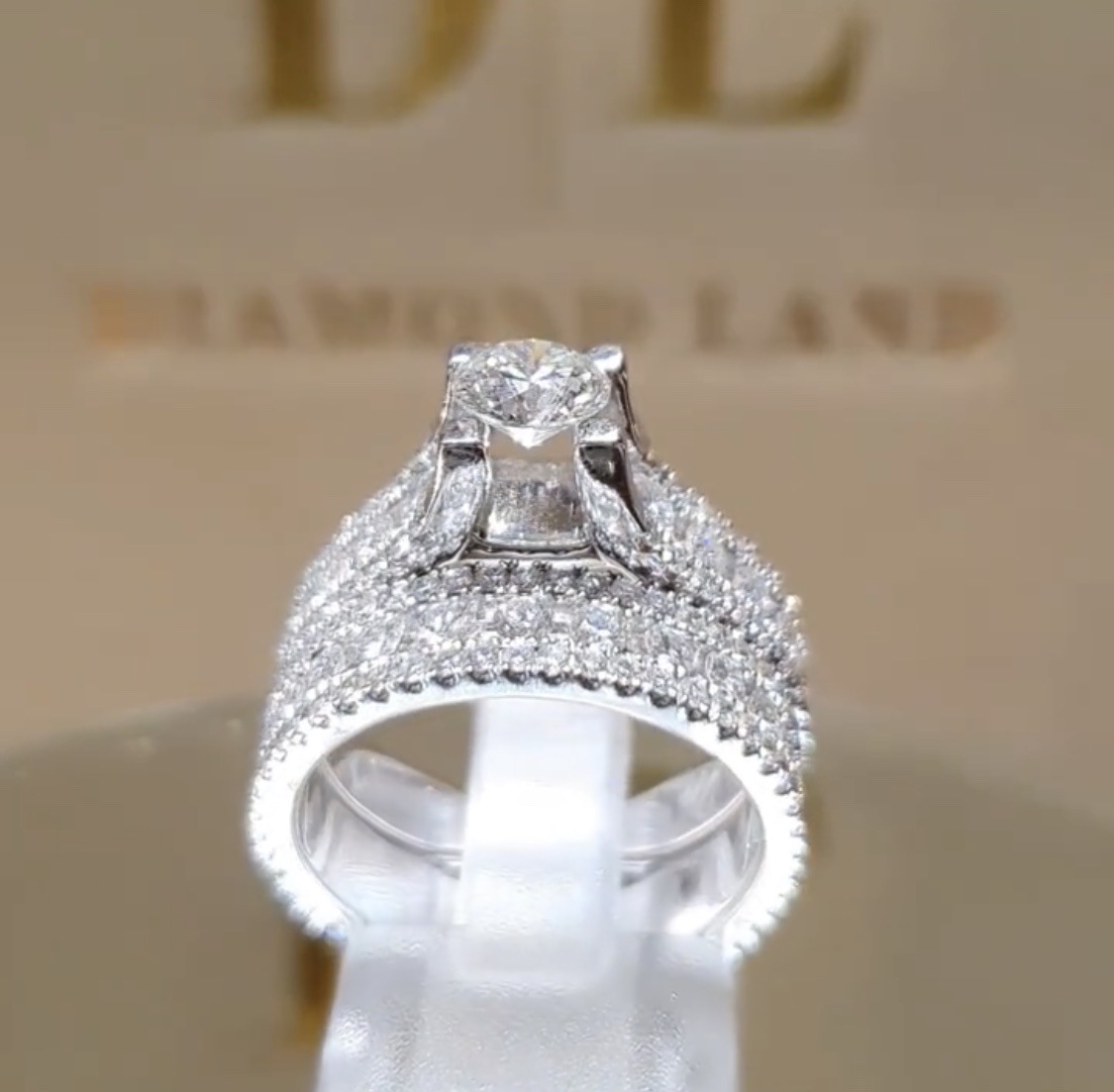 超繁新款上新时尚戒指欧美流行跨境热销饰品微镶圆锆八心八箭套戒