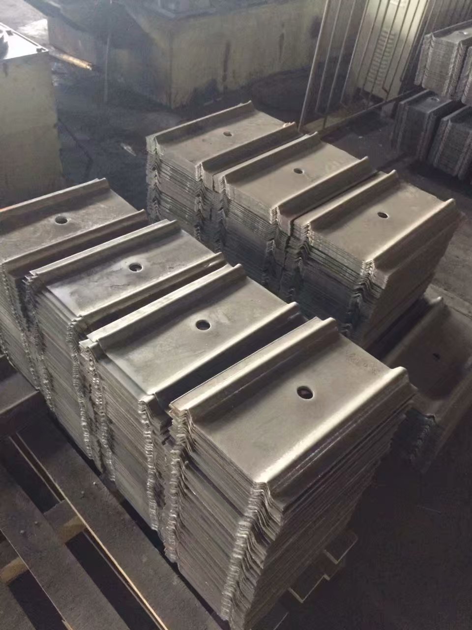 矿用井下支护钢带,煤矿w钢带矿山支护材料,可定制