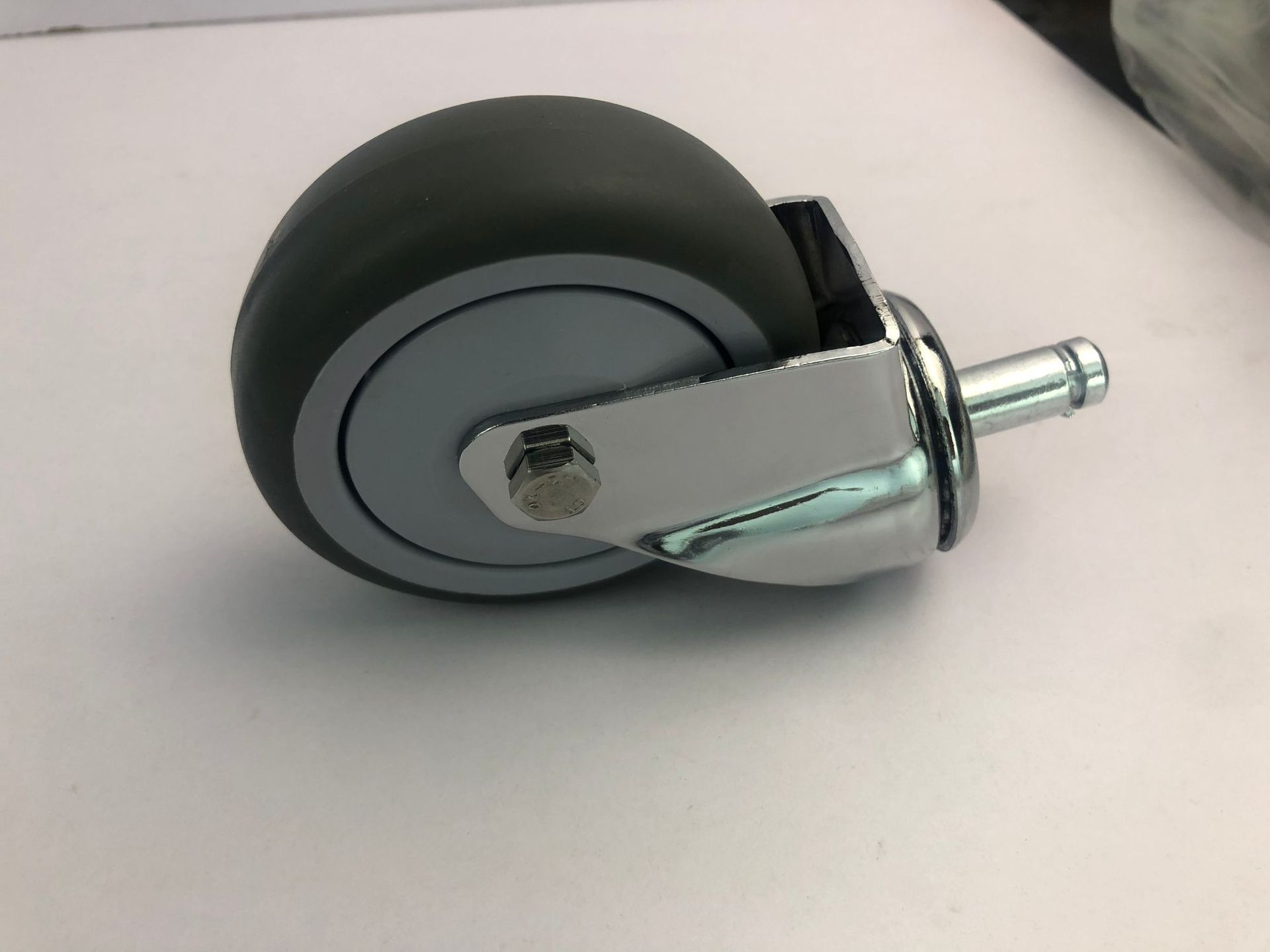 3寸万向轮卡簧镀铬软tpr滚轴承轮静音轮置物架托盘轮子洗衣机底座