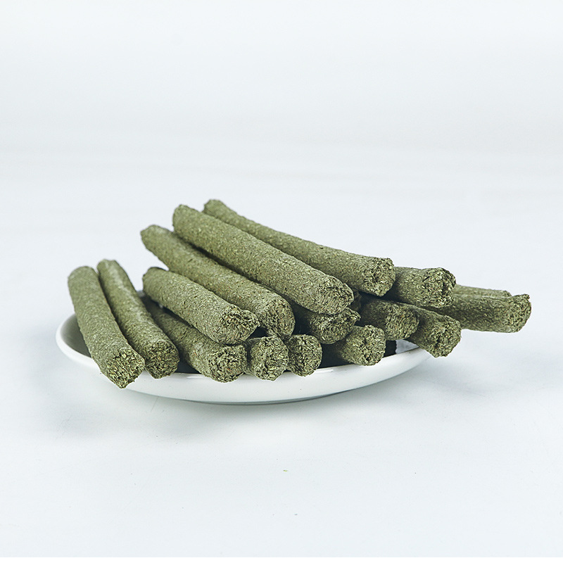 苜蓿草磨牙草棒混合草棍草棒兔子龙猫豚鼠磨牙棒散装50斤一箱