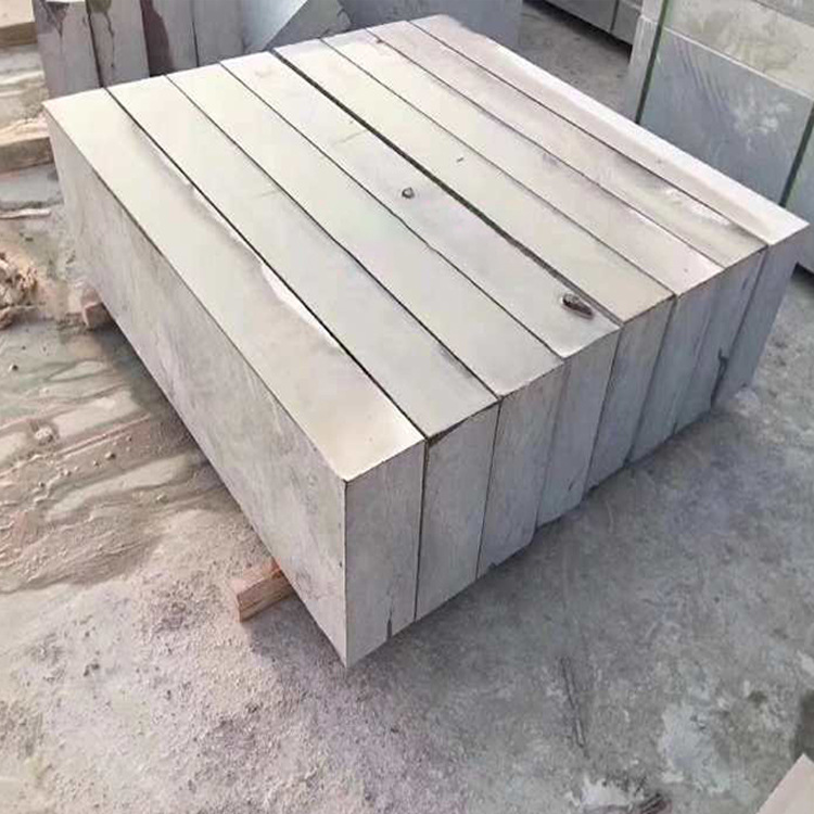 厂家批发天然不规则青石板 园林汀步石 花园踏步石 庭院脚踏石