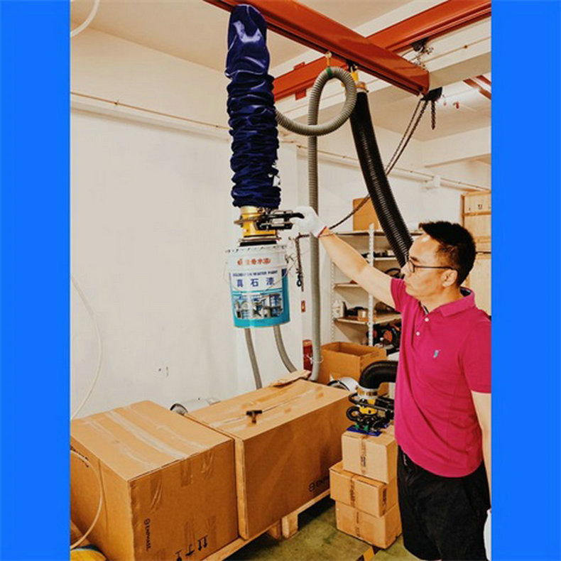 30kg包装箱真空气管吸吊机 单手操作纸箱吸吊机真空吸吊机价格