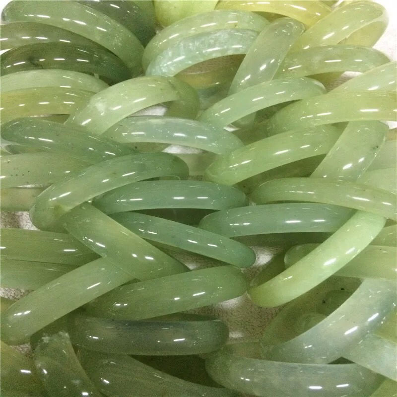 辽宁玉石手镯岫玉手镯绿翠花玉镯 岫玉手镯