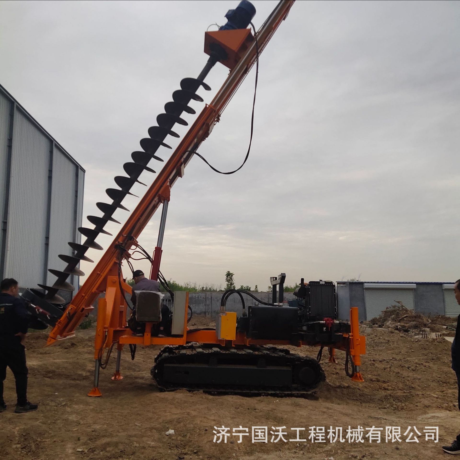 楼房地基打桩机厂家  履带打桩机价格 小型民房地基打桩机