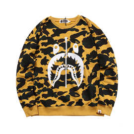 bape猿人头迷彩套头卫衣