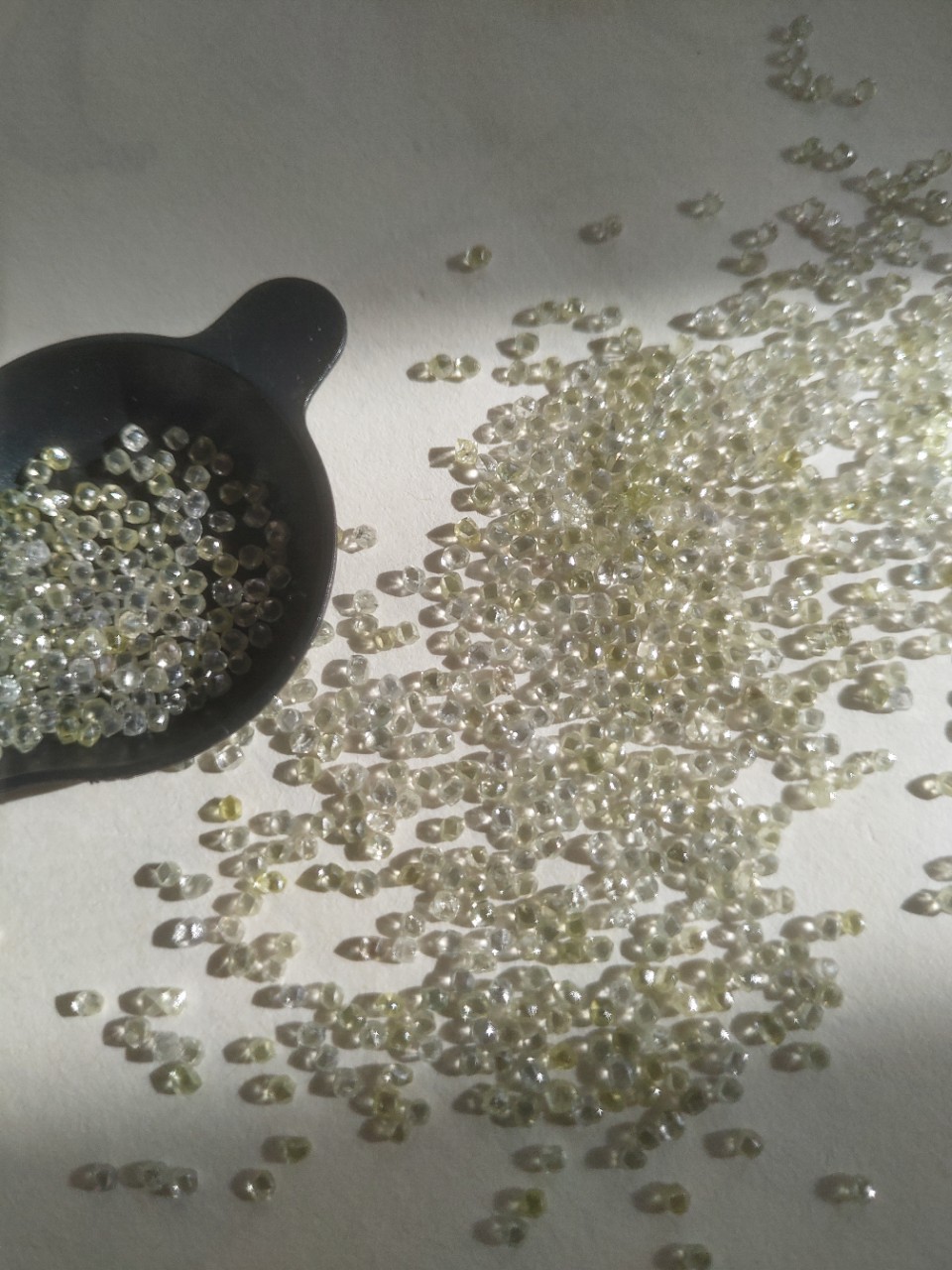 天然金刚石原料钻石原石毛料7分到8分拉丝模硬度计压头钻石刀具