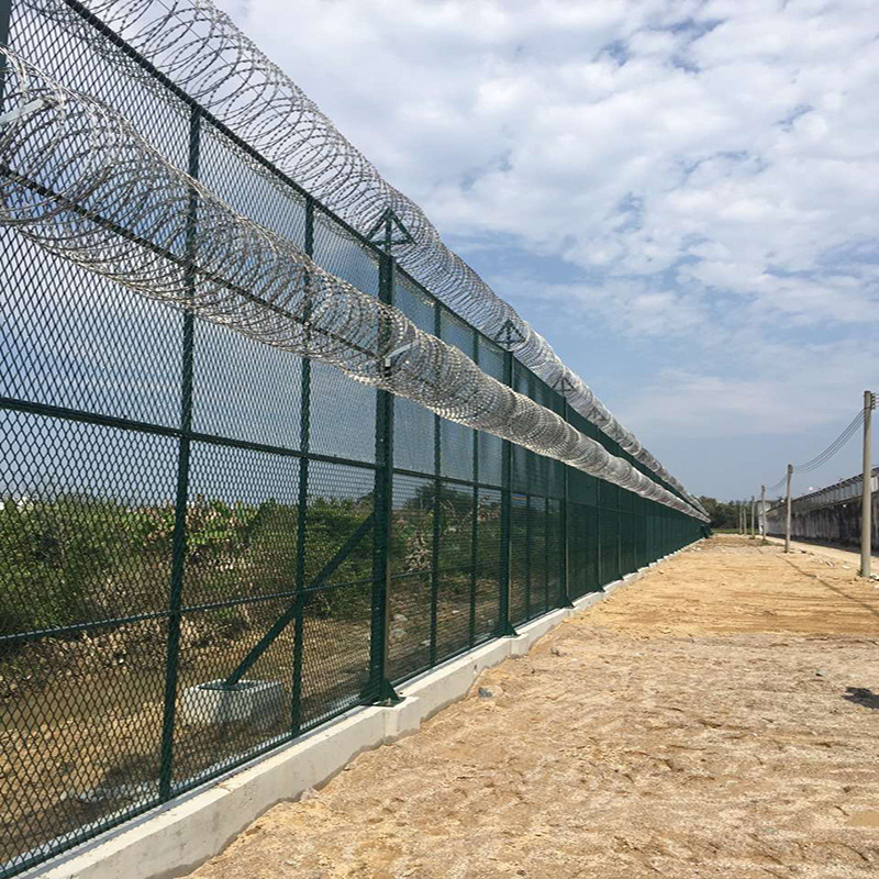 飞机场护栏 桃型柱机场围栏支持定制量大优惠