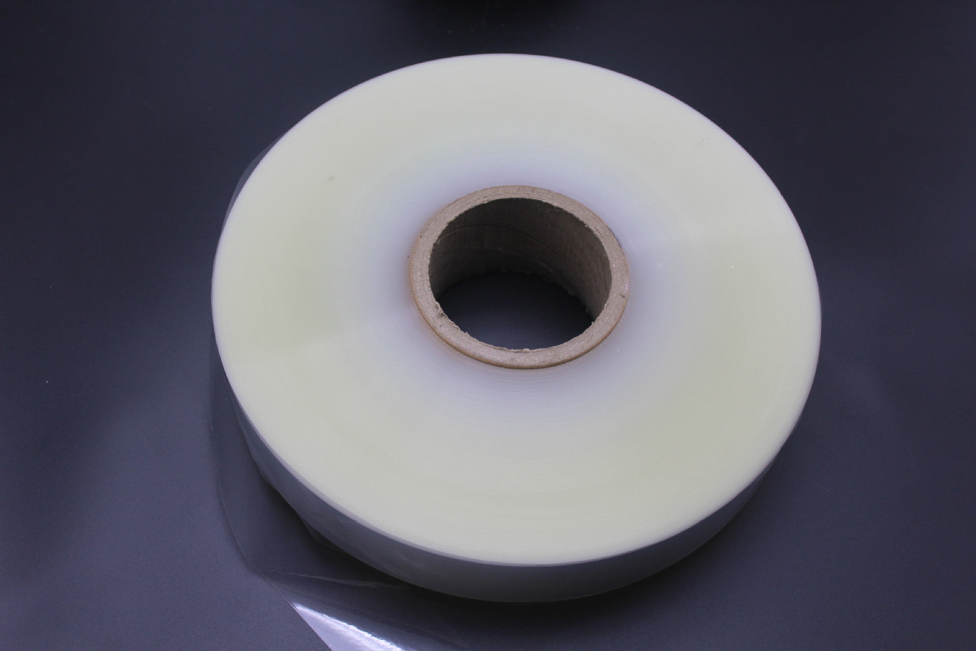 塑料薄膜热封膜bopp薄膜印刷膜复合膜opp透明鲜花包装膜保护膜