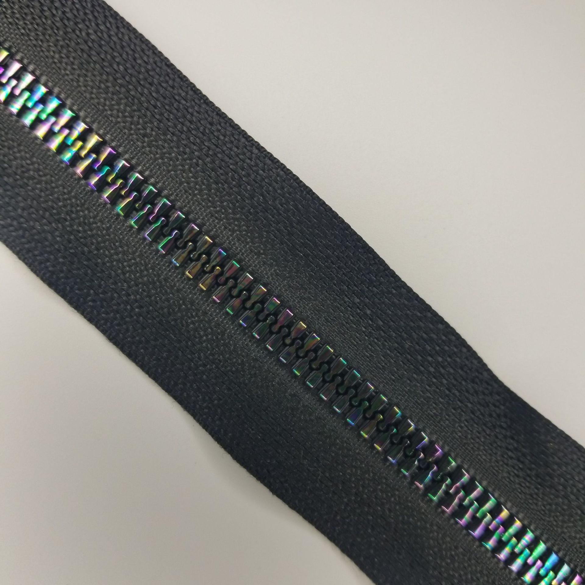 厂家直销 彩齿3号5号尼龙拉链树脂拉链码装 服饰家纺辅料箱包用