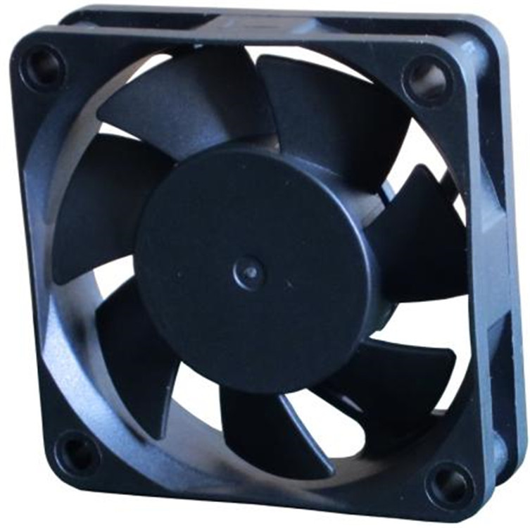 厂家直销6015直流风扇 电源散热风扇 散热垫排风扇