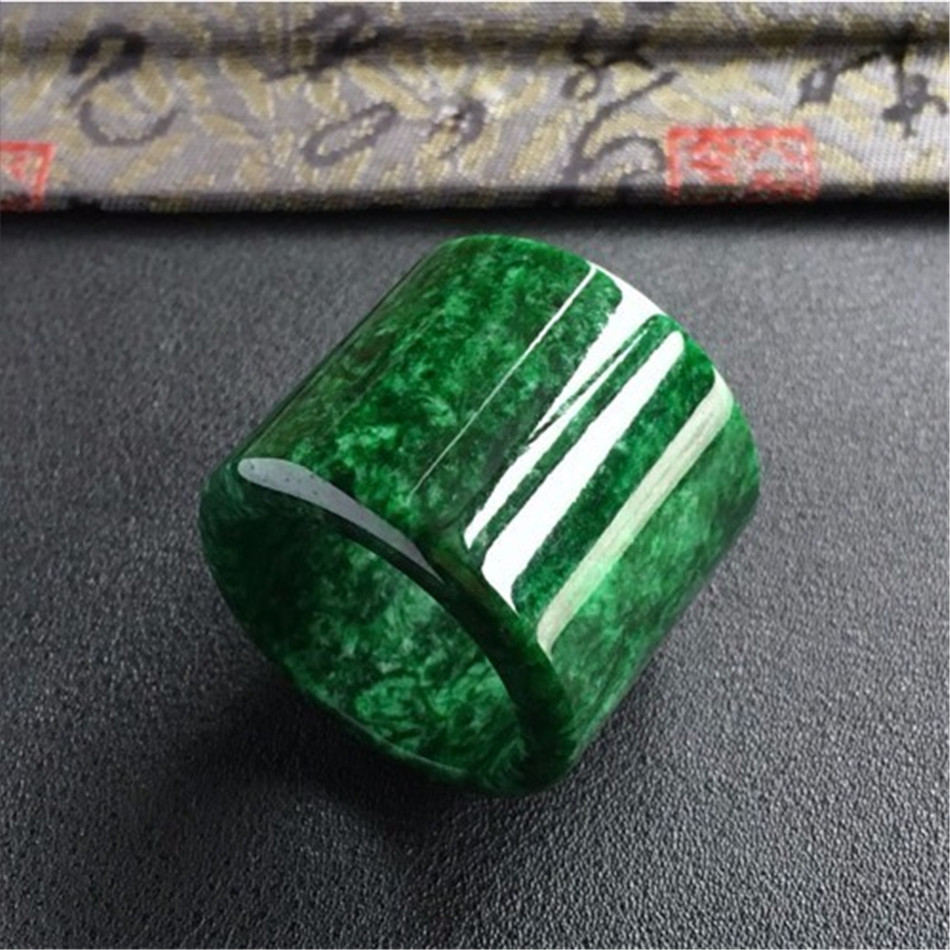 大量批发翡翠色干青扳指祖母绿干青铁龙生男士翠玉扳指跑江湖地摊