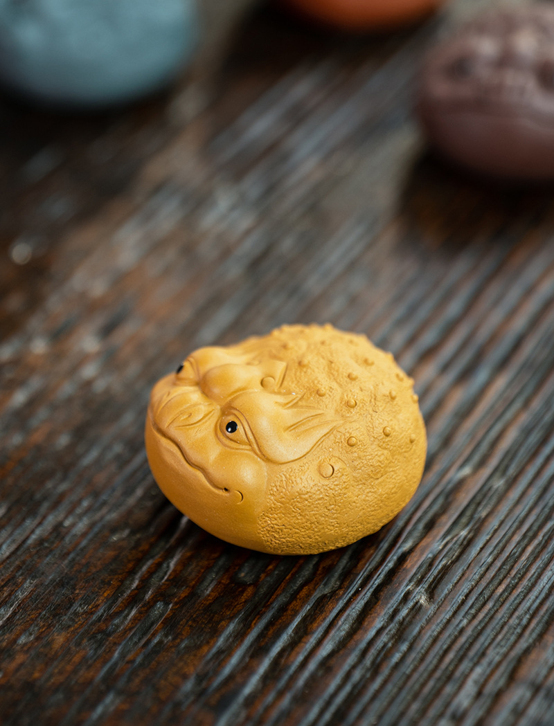 宜兴紫砂茶宠金蟾精品手工紫砂荷叶金蟾雕塑茶具茶玩摆件可养批发