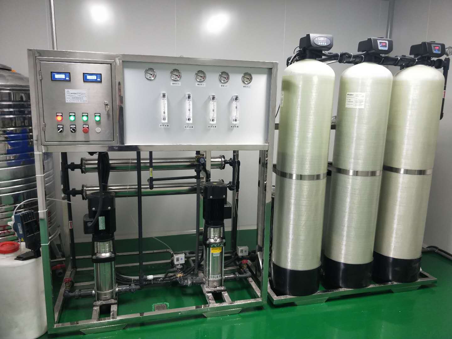 上海反渗透纯水设备工业or纯水机脱盐水反渗透纯水设备