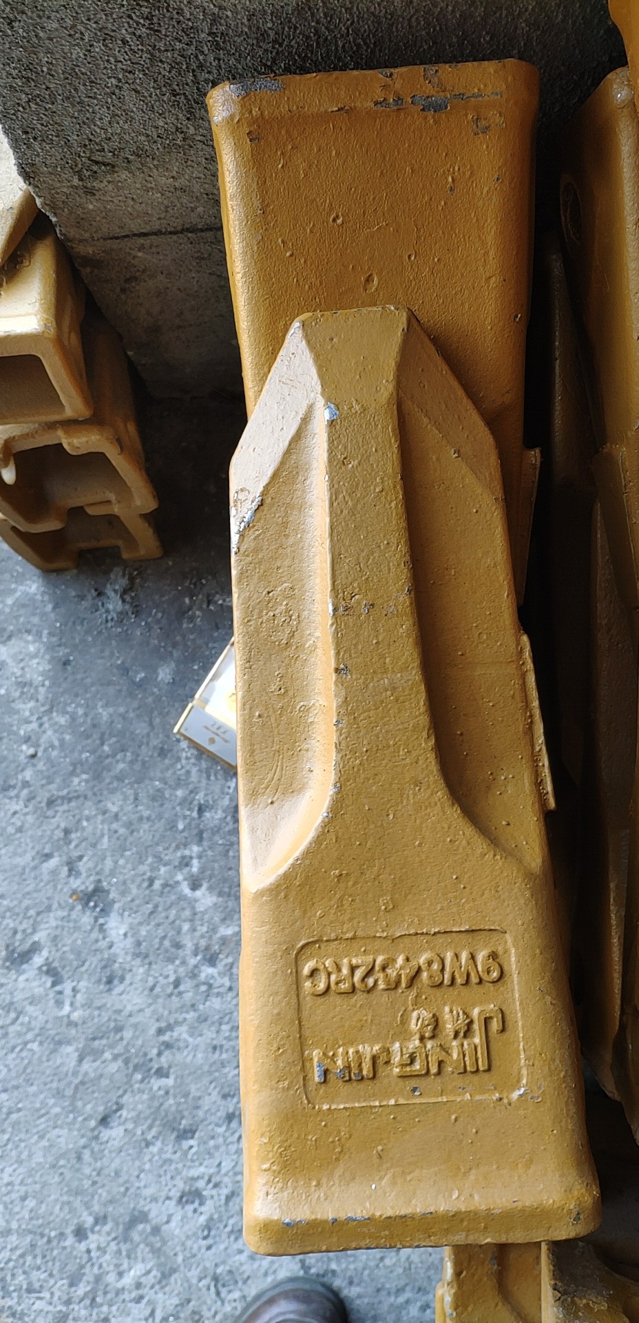 柳工各种型号挖掘机土方斗齿 岩石斗齿 边齿 破冰齿一套批发价