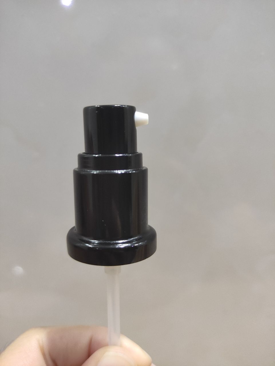 适用于电化铝泵头粉底液泵头dw乳液香水喷头mac