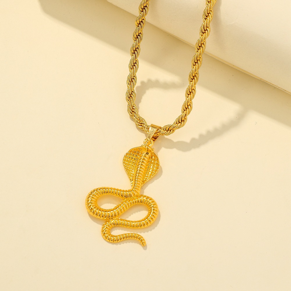 亚马逊跨境饰品潮流男士麻花链夸张金属眼镜蛇吊坠嘻哈长款项链潮