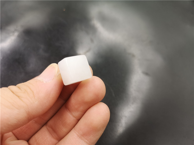 万玉批发 玉石新疆白玉金丝玉秤砣吊坠 羊脂白玉小挂件 玉坠