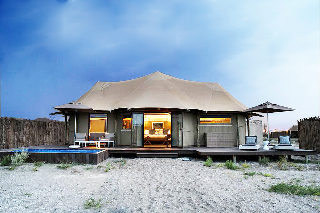 营地豪华大三室帐篷酒店 豪华帐篷餐厅 帐篷会客厅 帐篷咖啡厅