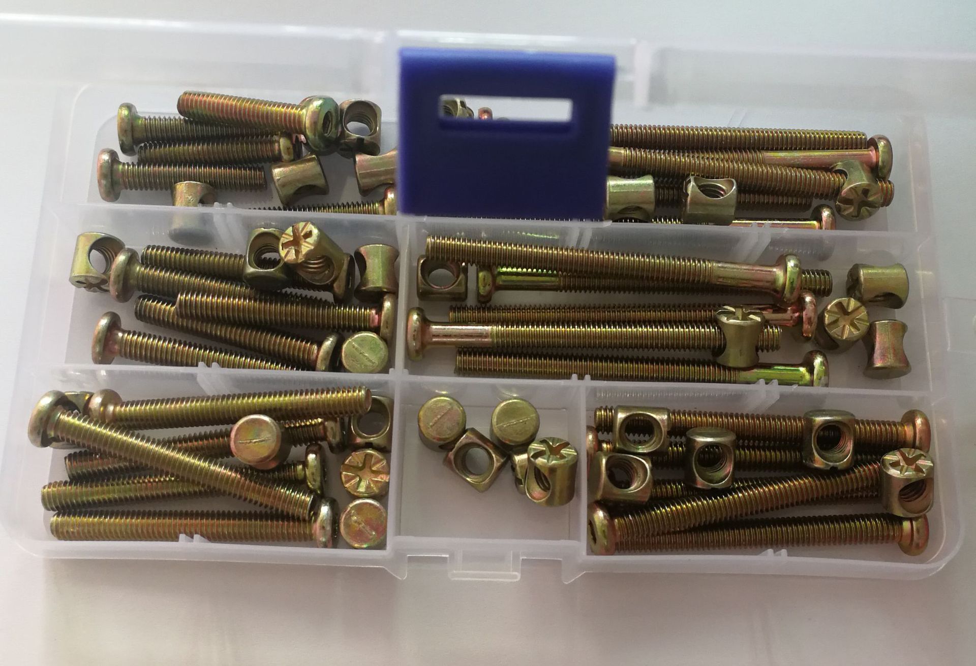 跨境热销爆款盒装螺丝diy组合盒装螺栓螺母套装家具婴儿床木螺丝