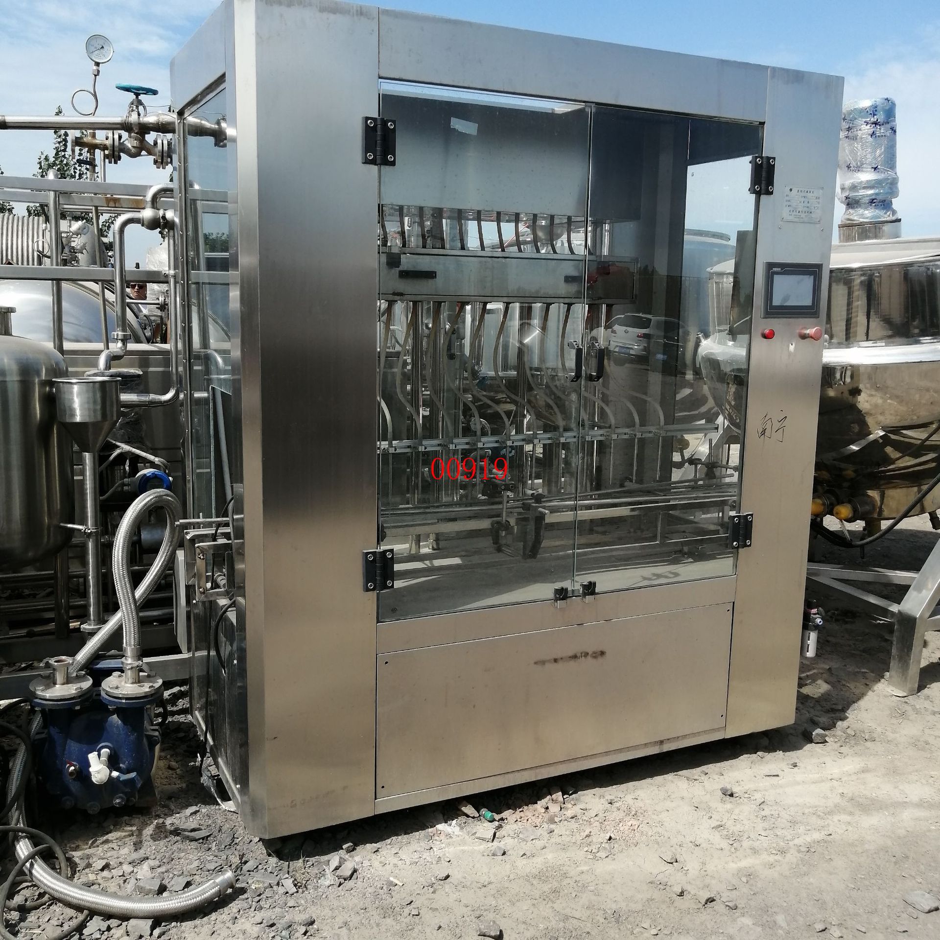 出售回收二手饮品灌装设备直线式灌装机饮料果汁灌装机直线灌装机