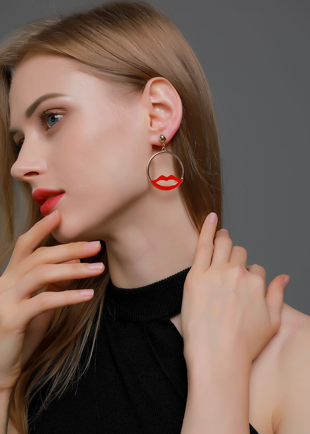 跨境新款耳饰 夸张镂空红色嘴唇耳环 冷淡风简约设计圆形耳坠耳钉