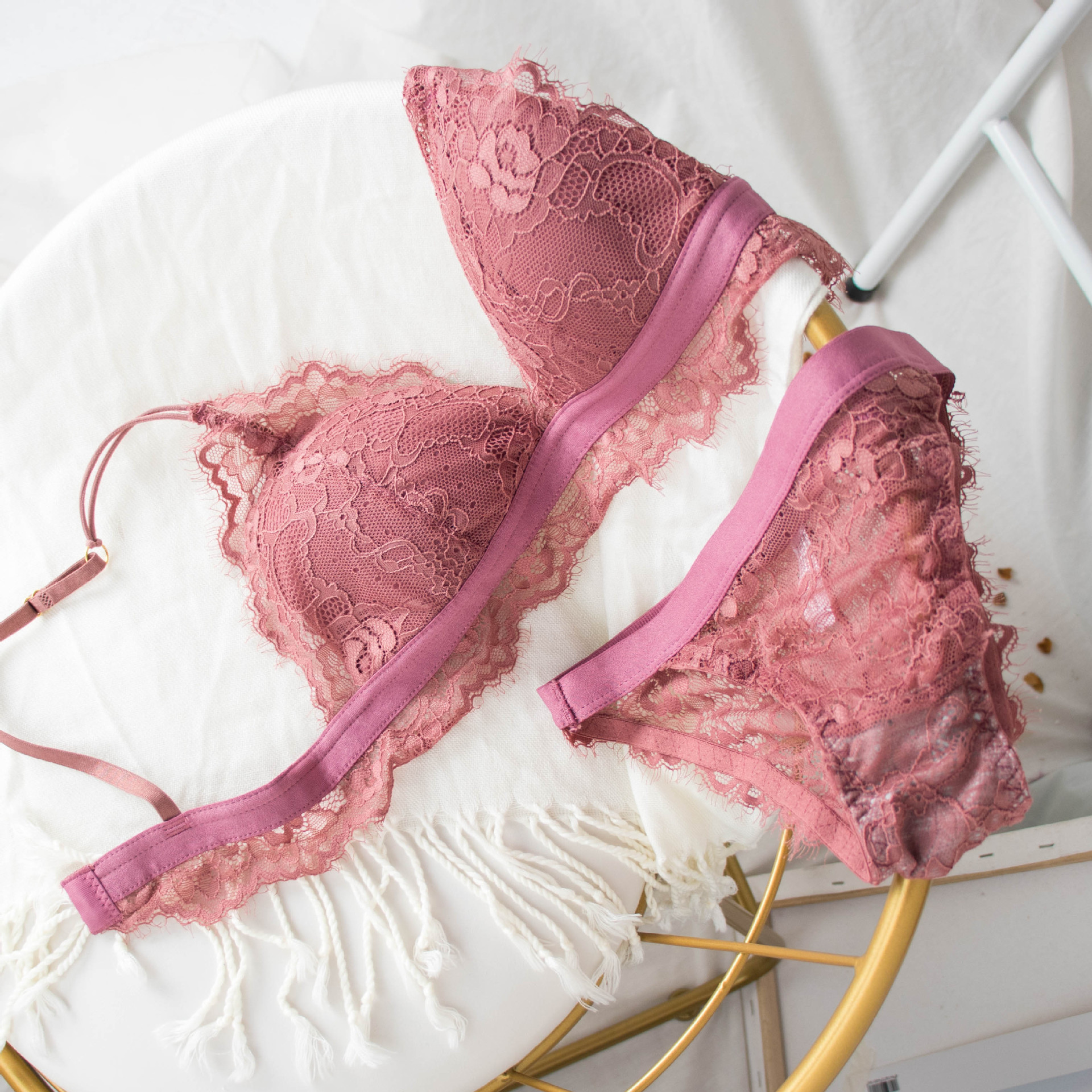 法式内衣三角杯无钢圈薄杯性感蕾丝花边文胸套装小胸聚拢胸罩bar