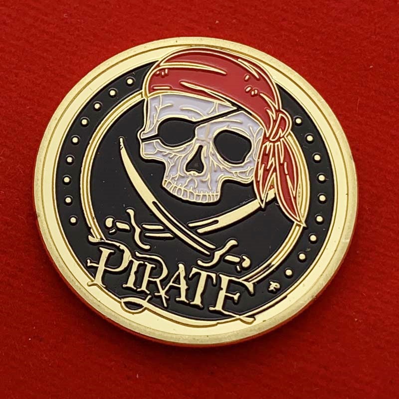 法国加勒比海盗骷髅镀金纪念章 32mm单手玩金币海盗船海贼王硬币