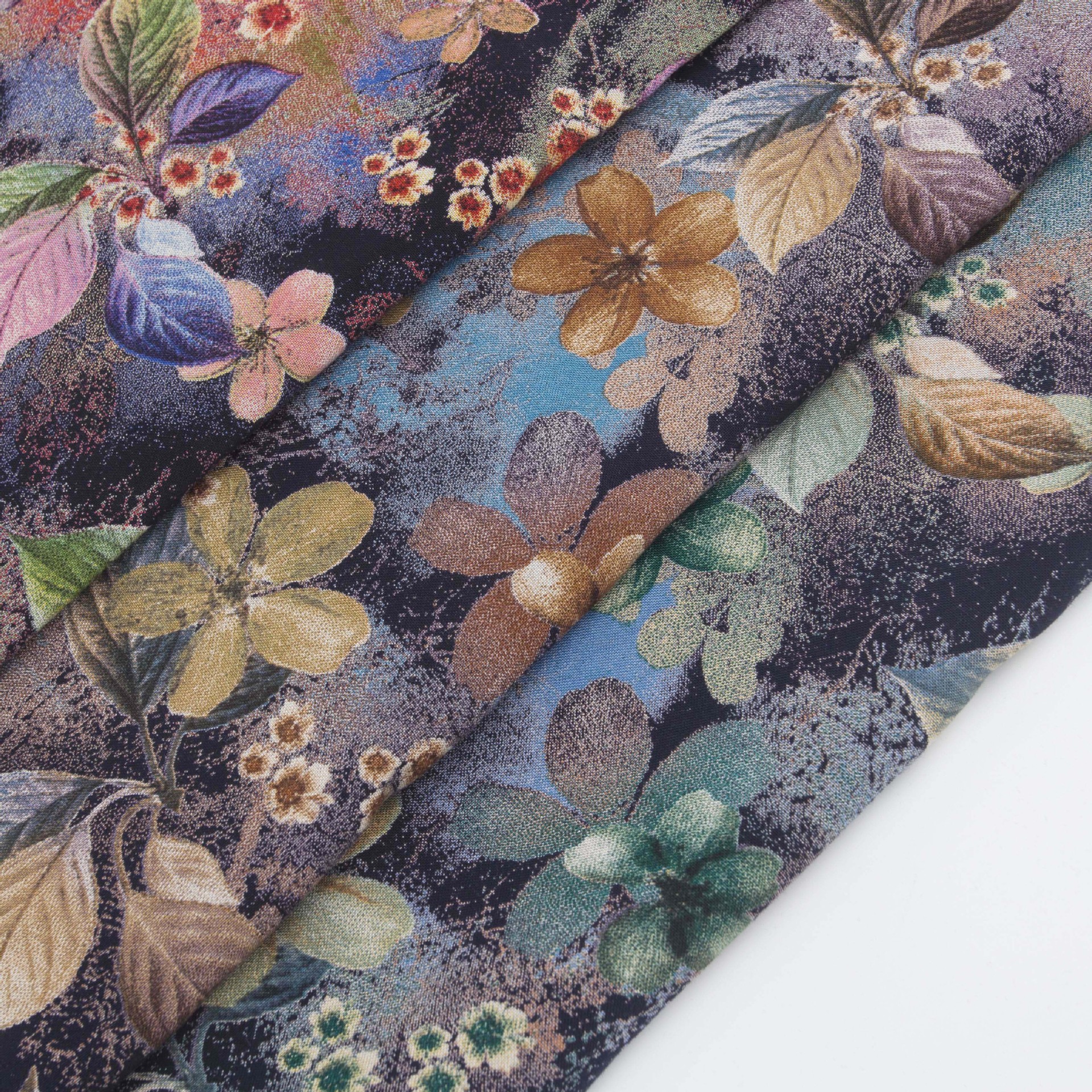 30支数码雕印人棉 人造棉印花棉绸黑蓝服装连衣裙布料中老年时装