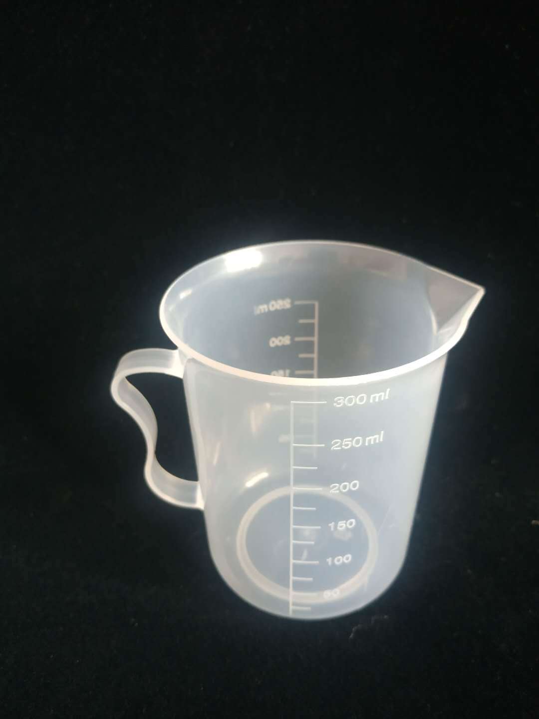300ml塑料量杯 300毫升带刻度透明量杯实验器皿双面刻度杯带手柄