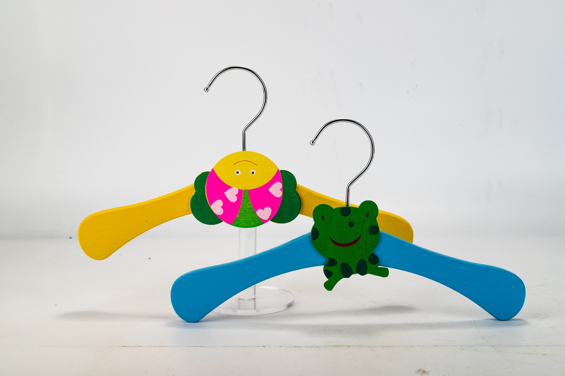 木质工艺品-厂家批发木质卡通衣架 创意童装店可爱动物衣架 创意居家