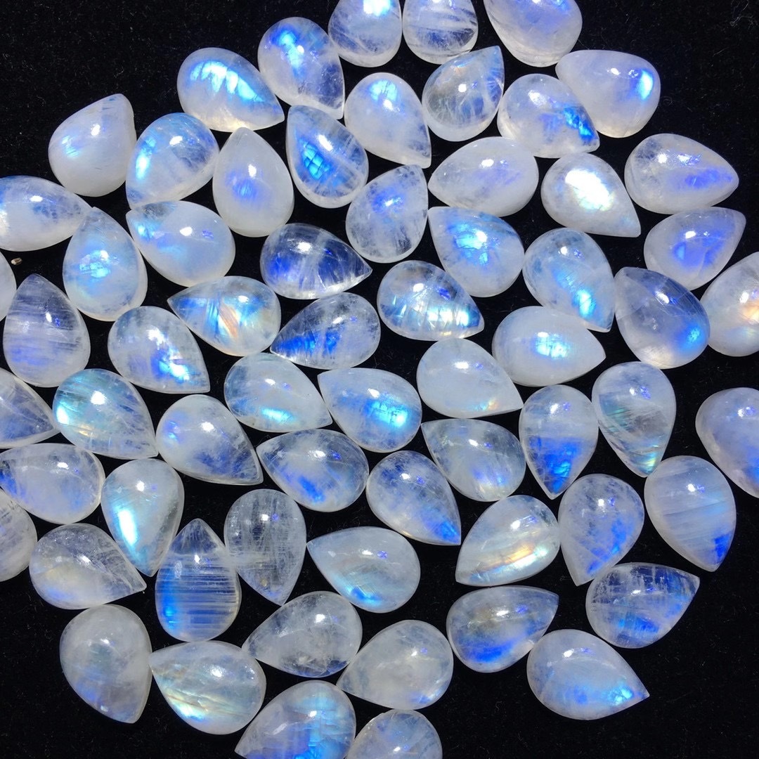 爆款梦幻水晶蓝月光石水滴吊坠 太然印度月光石裸石干净强蓝光