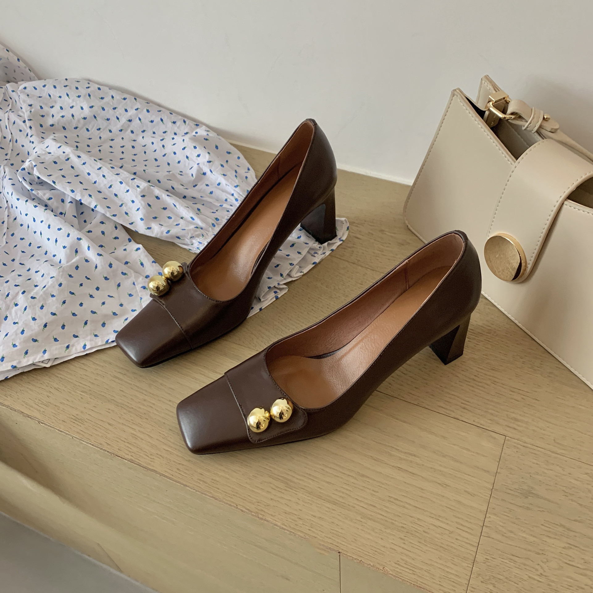 2021春季新款浅口单鞋复古方头高跟鞋粗跟韩版英伦风气质时尚女鞋