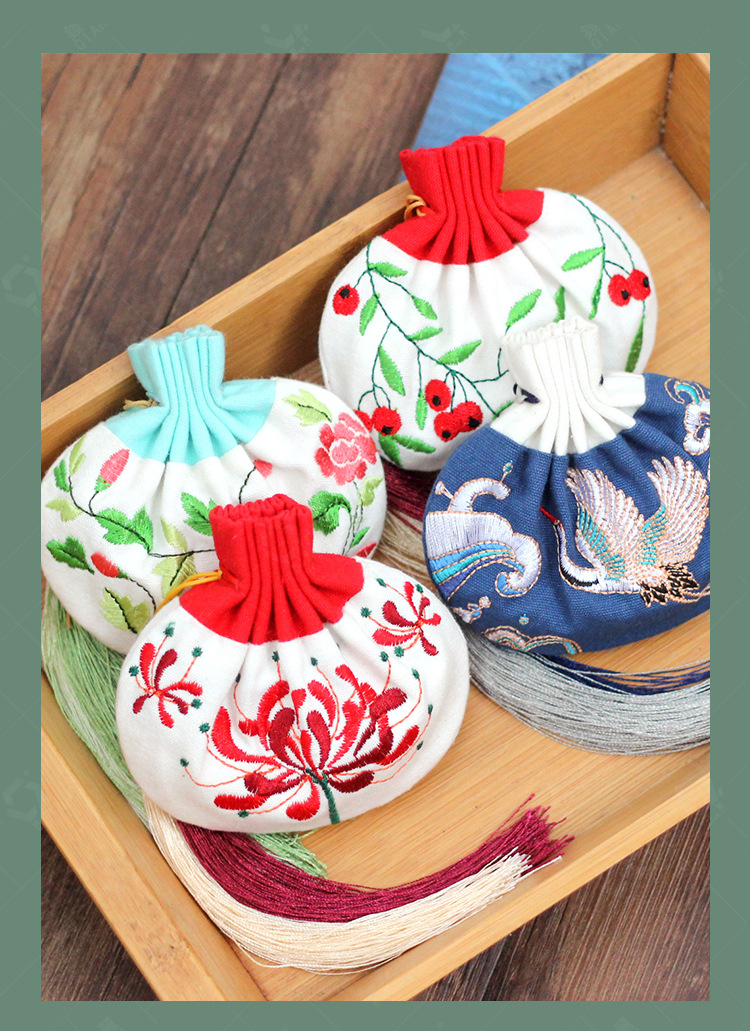 【钱丽】刺绣香囊空袋香包中秋刺绣彼岸花精致荷包装 订制