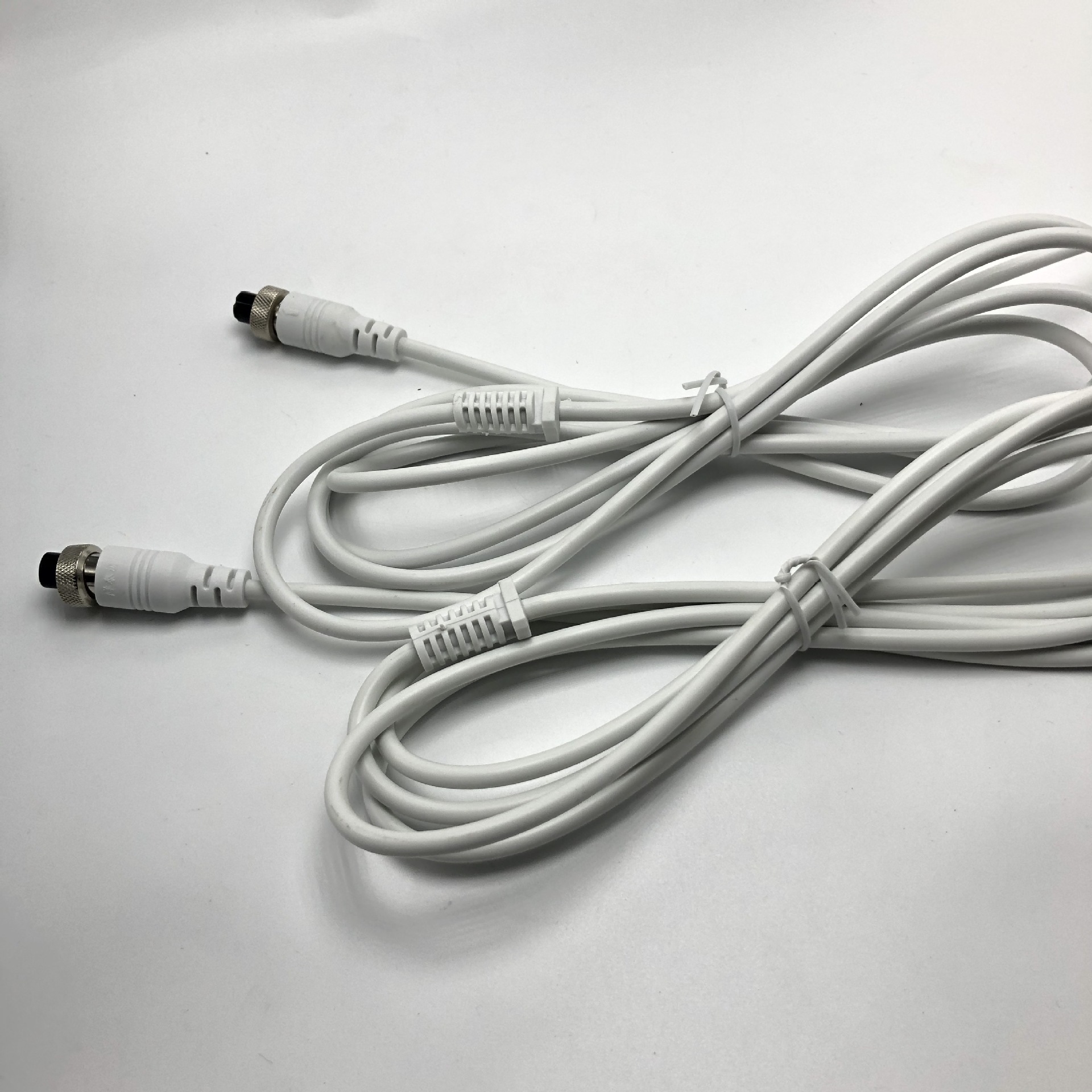 gx12航空插头4芯电源线金属圆形直式插头m12电缆连接器