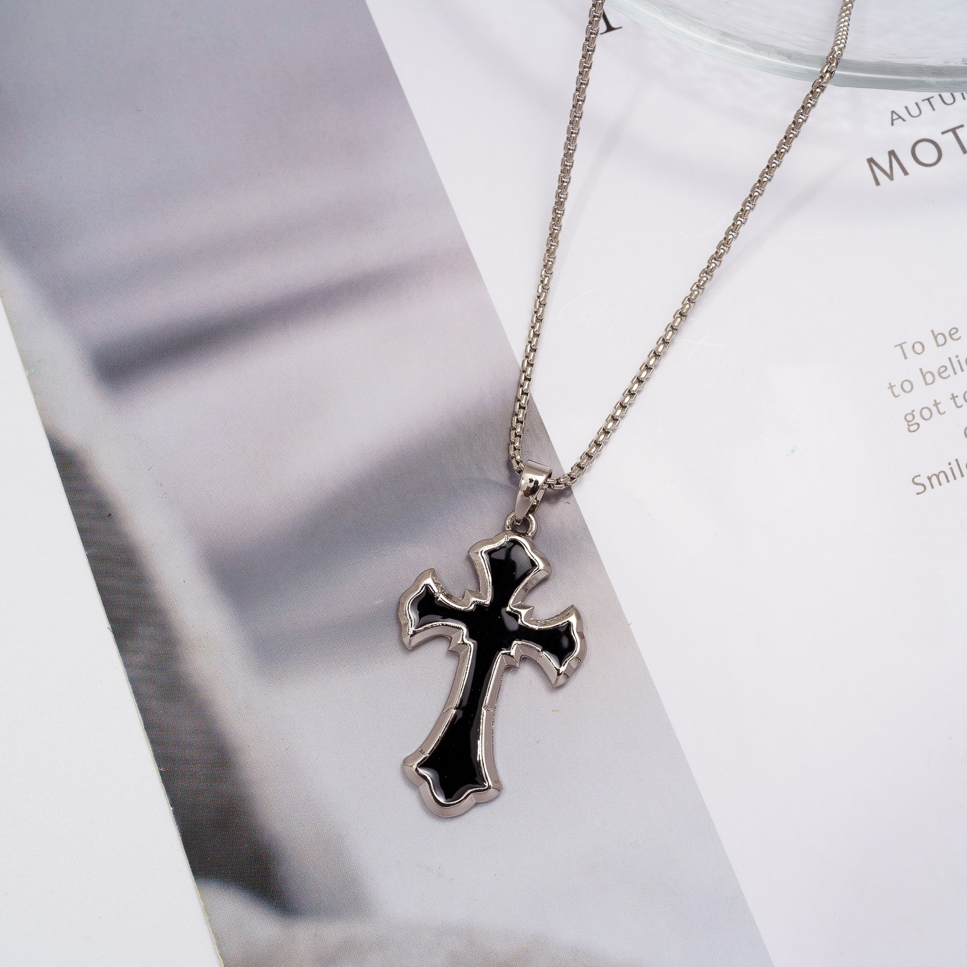 2020十字架抖音潮款黑色滴油十字架项链百搭项链链吊坠复古个性
