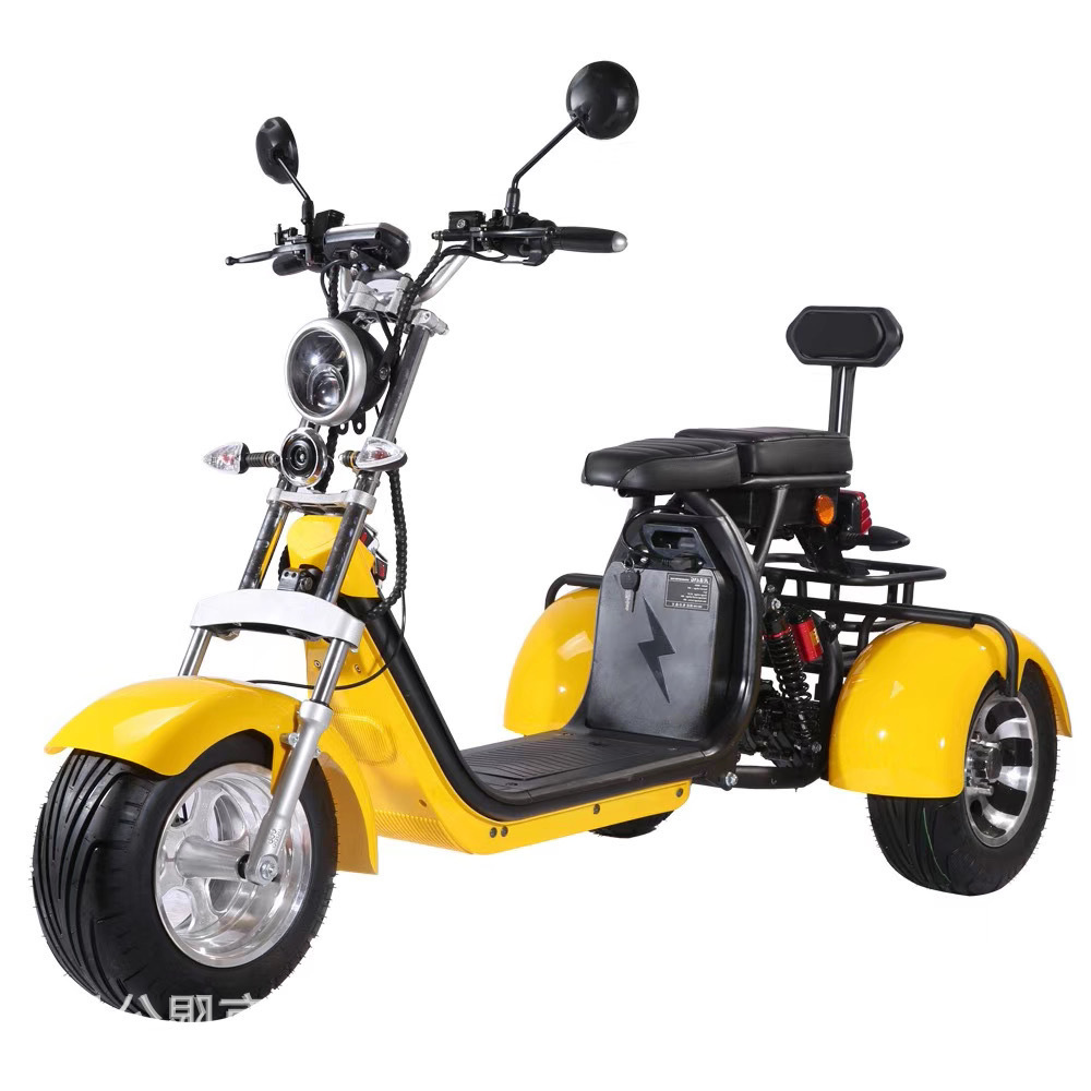 新款休闲电动三轮代步车成人哈雷电瓶车踏板三轮摩托车