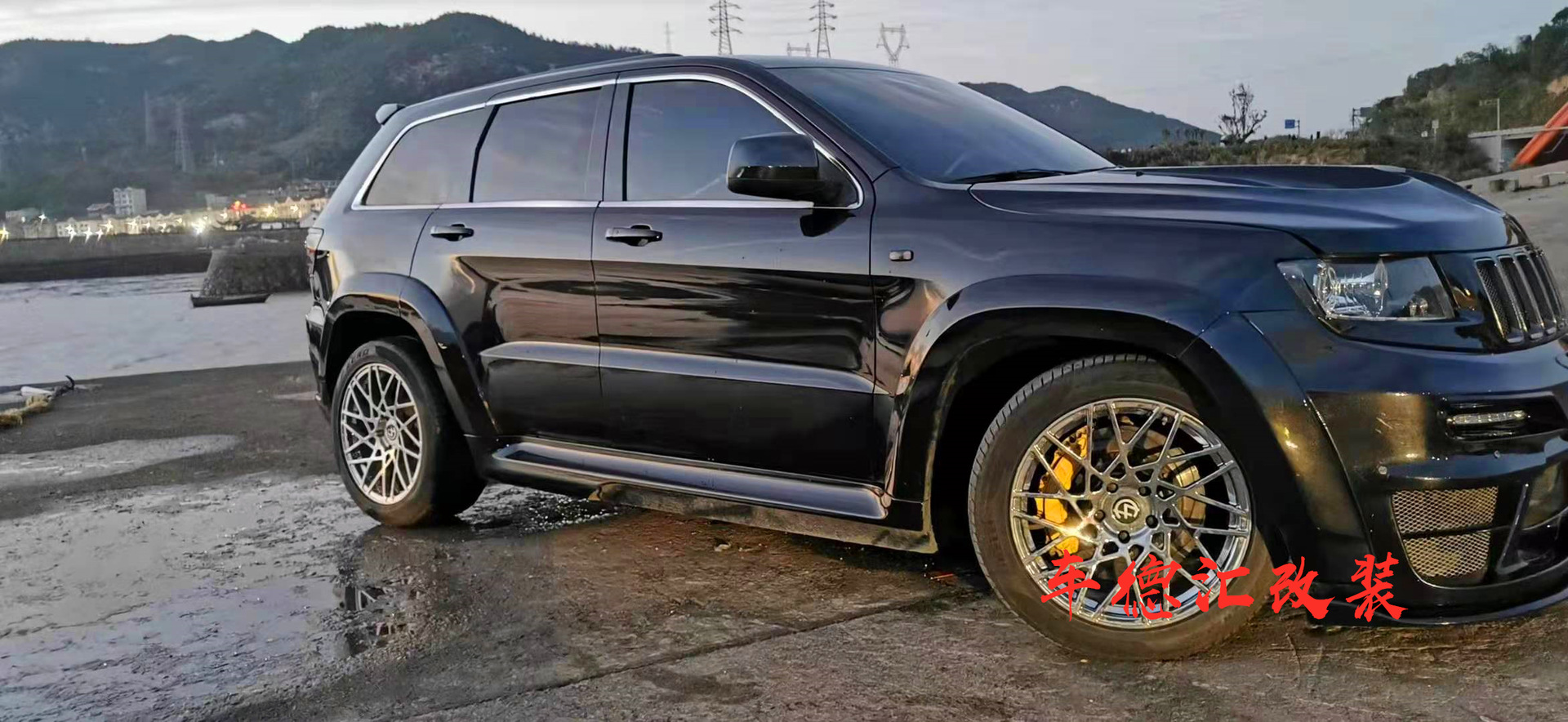 大切诺基改装升级宽体大包围 前后杠机盖套件