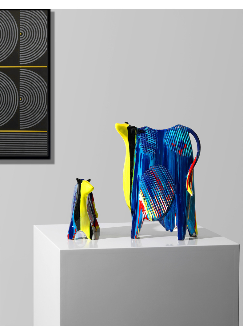 北欧艺术抽象创意牛摆件工艺品家居摆设动物新款电视柜酒柜装饰品