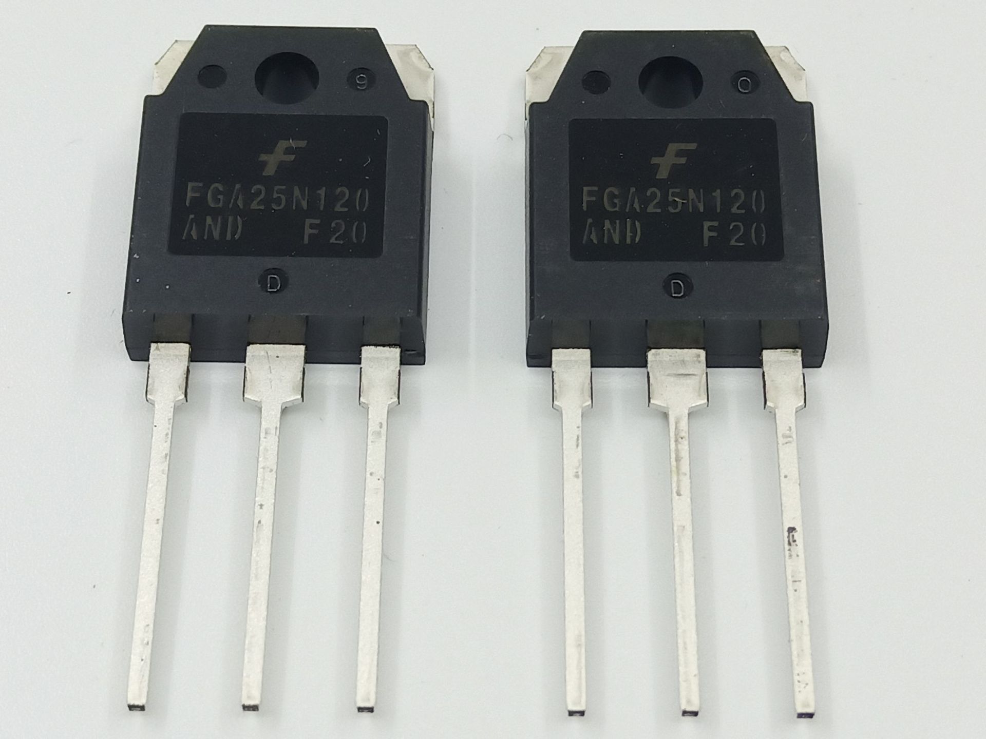 igbt 晶体管 fga25n120and 封装to-247 原装on安森美
