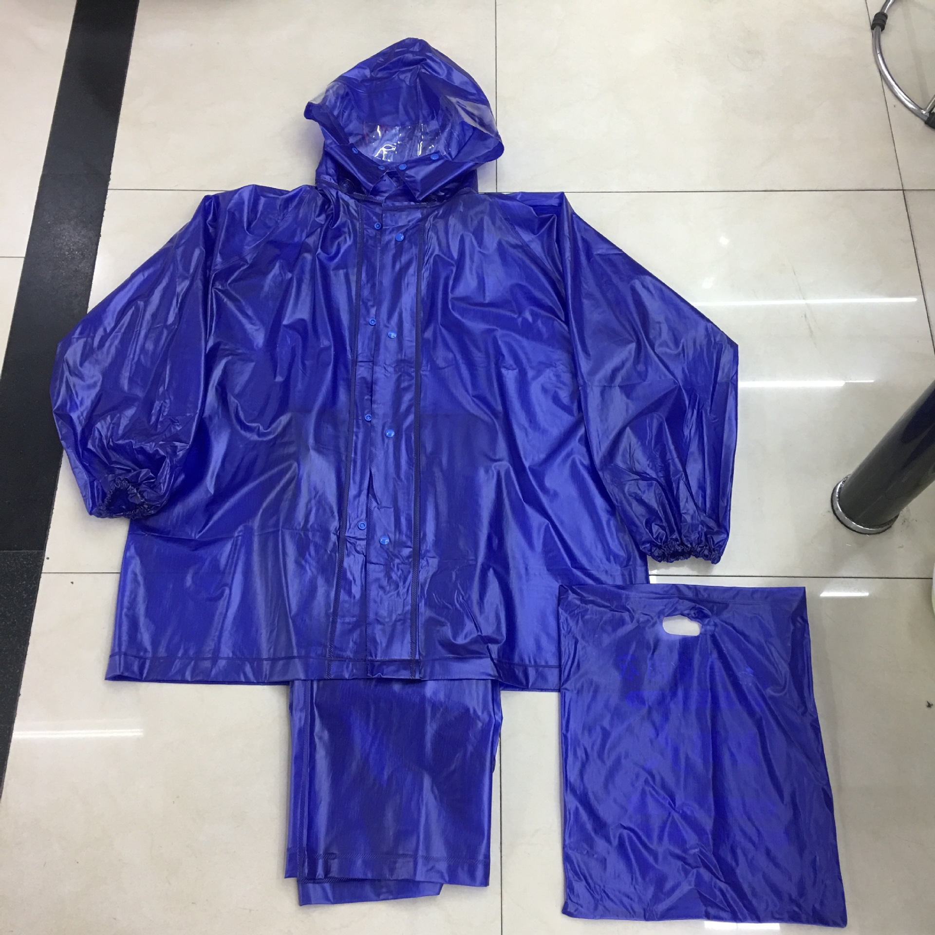 笠王厂家直销成人户外徒步,钓鱼,加厚加大pvc雨衣套装男女通用