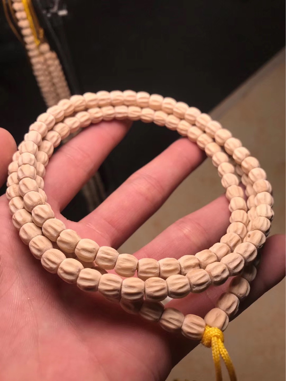 毕业级精工热振寺百香籽手串雕刻双鬼脸原籽藏式高密柏香籽108颗