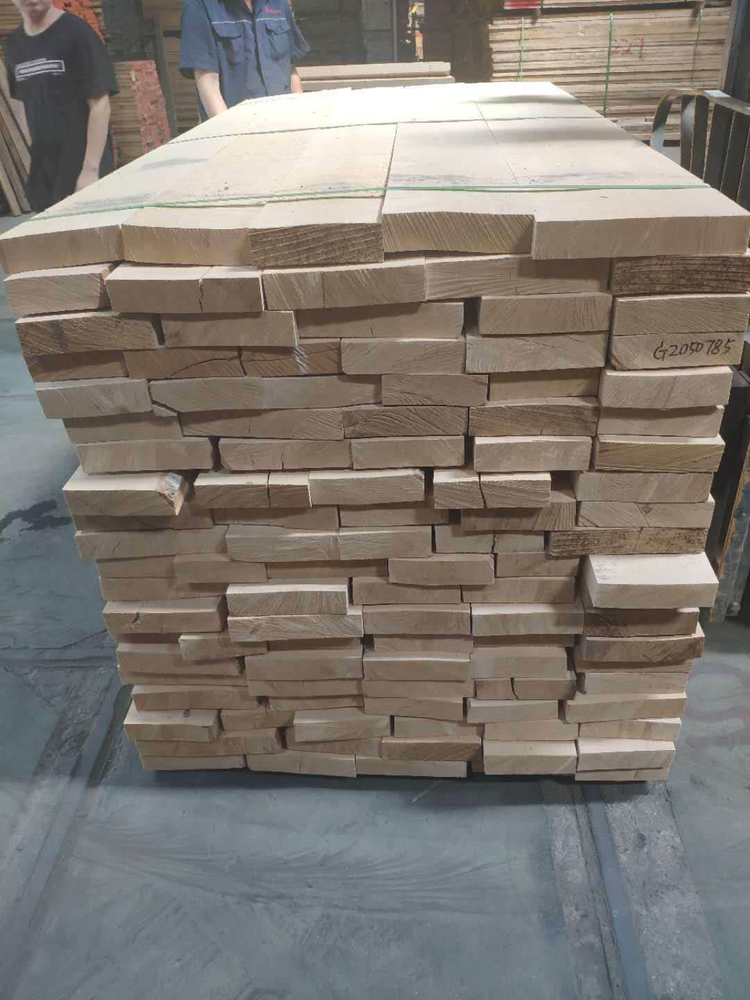 俄罗斯进口桦木白桦木 橱柜画框家具材 高质量无节材自然宽定宽