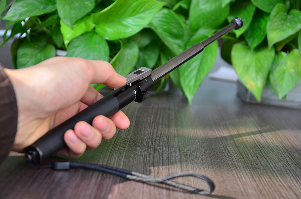 弹簧棍甩棍自动棍全钢材质防身女士笔扣防身产品15寸