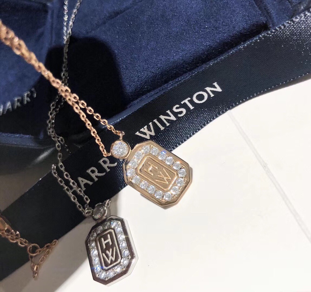 2020新款满钻hw字母项链 925纯银白金钻石吊坠批发不褪色简约项链