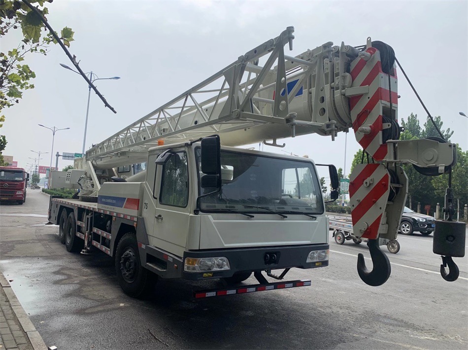 30吨中联吊车,qy30v起重机,30吨中联汽车吊,zoomlion qy30v