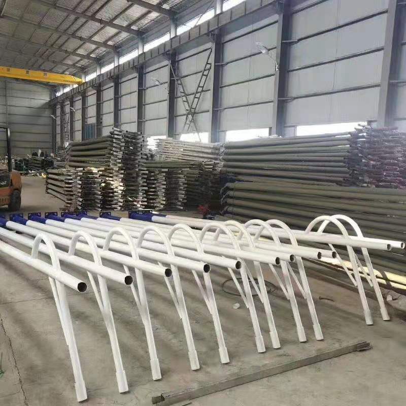 户外单双臂路灯杆太阳能路灯支架 定制中高杆市电智慧路灯杆厂家