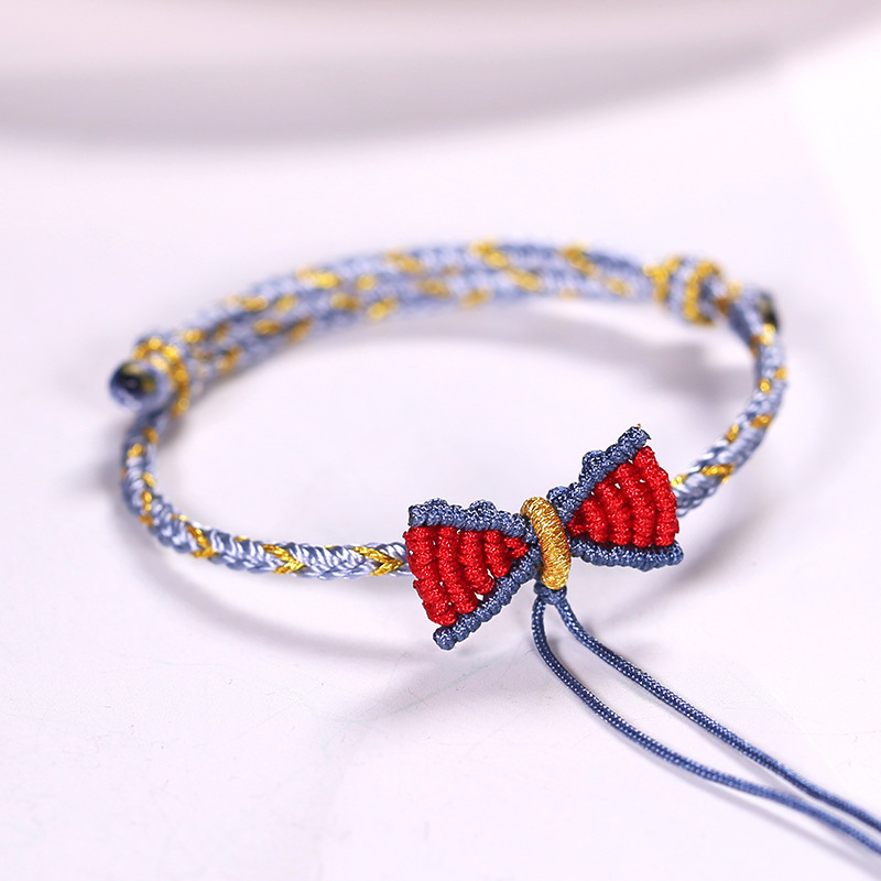 在逃公主系列原创设计手工编织蝴蝶结手绳小红书爆款铃铛编绳手链