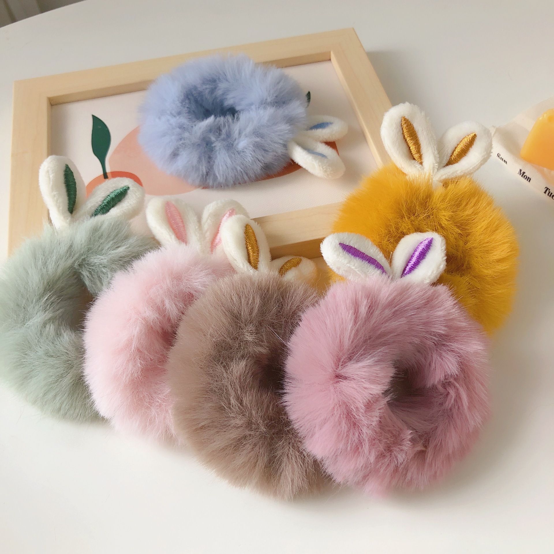 毛绒绒兔耳朵发绳少女可爱毛绒大肠发圈秋冬网红森系皮筋扎头绑发